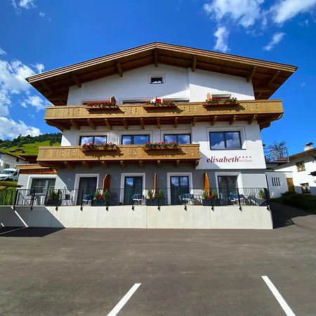 Elisabeth Inkl Der Super Sommer Card Im Sommer 2026 4*