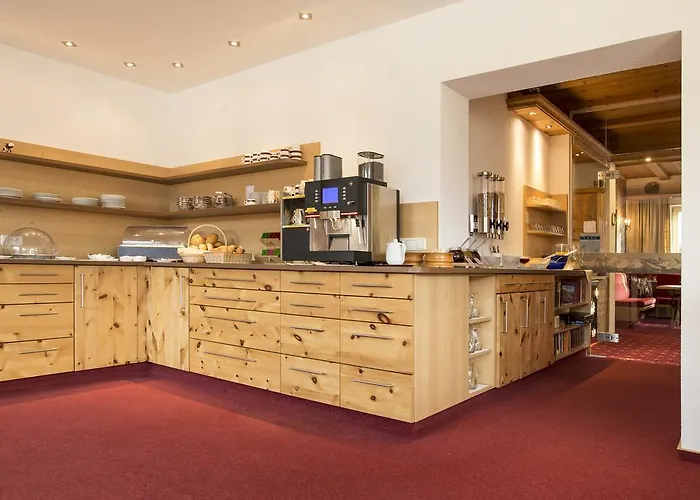 Elisabeth Inkl Der Super Sommer Card Im Sommer 2026 Pensión