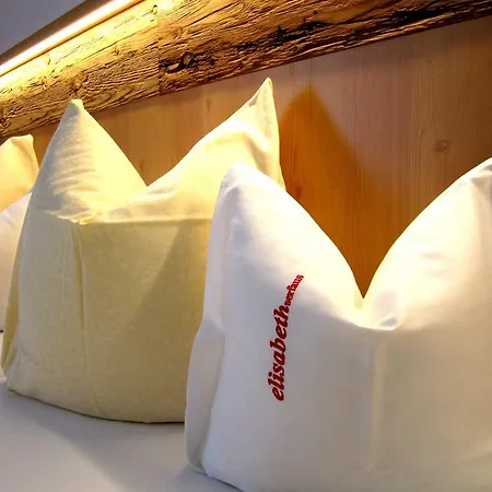 Elisabeth Inkl Der Super Sommer Card Im Sommer 2026 סרפהאוס